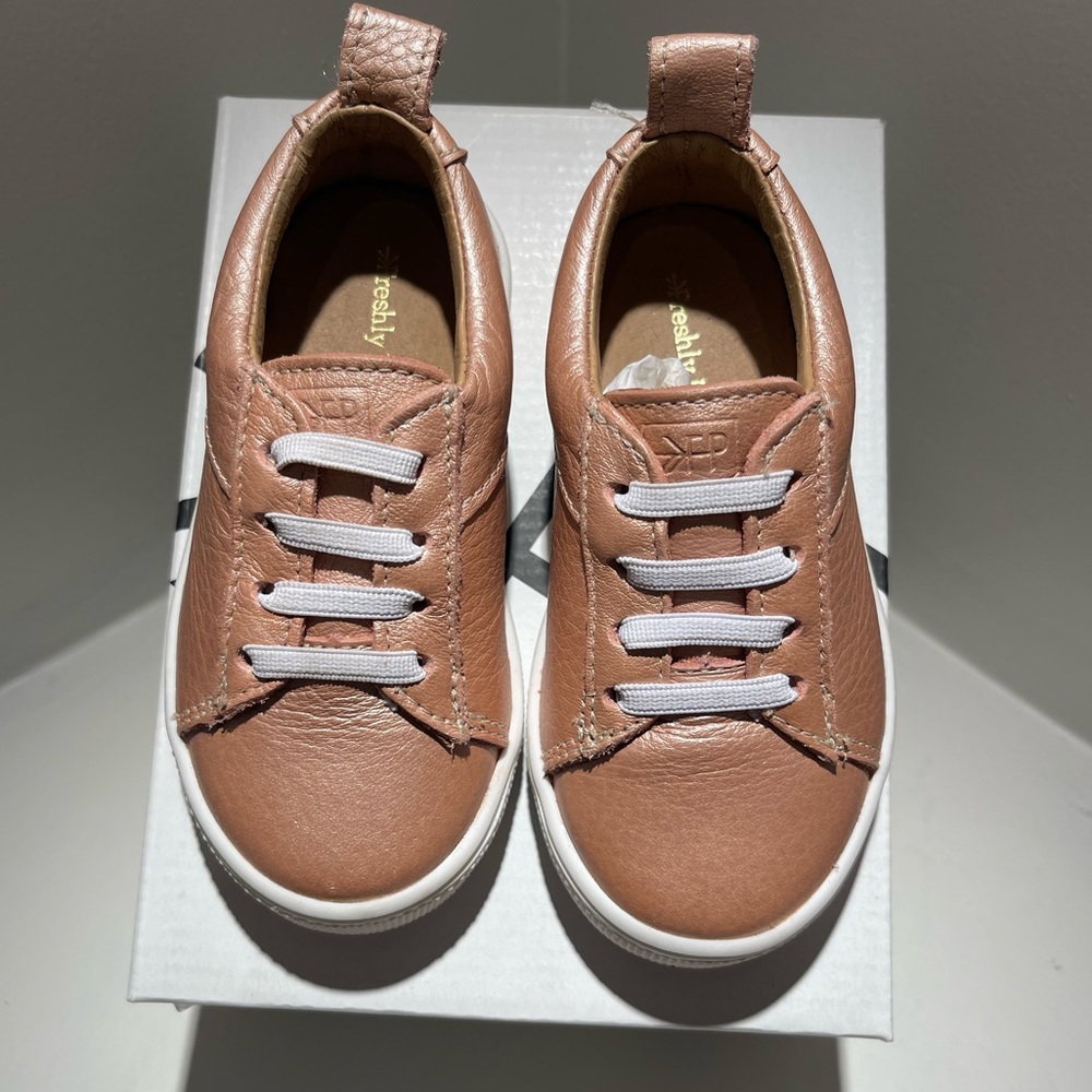 Freshly Picked. Classics Lace Up Sneaker. Rose Gold
